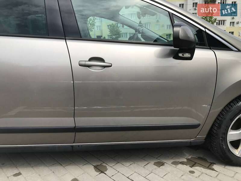 Позашляховик / Кросовер Peugeot 3008 2011 в Вінниці