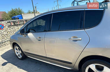 Внедорожник / Кроссовер Peugeot 3008 2011 в Ивано-Франковске