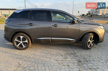 Внедорожник / Кроссовер Peugeot 3008 2023 в 