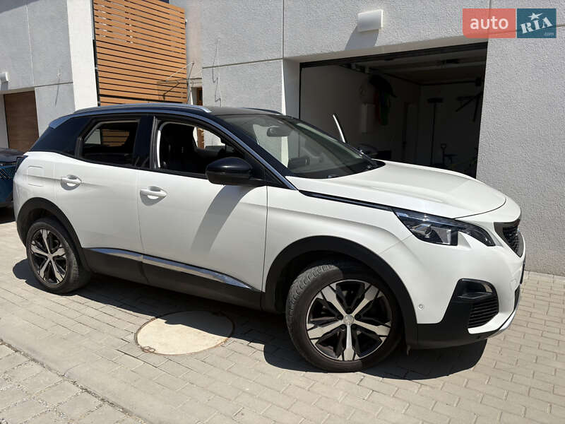 Позашляховик / Кросовер Peugeot 3008 2017 в 