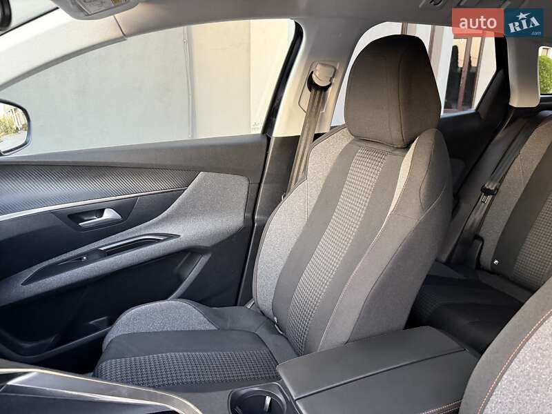 Позашляховик / Кросовер Peugeot 3008 2020 в Стрию