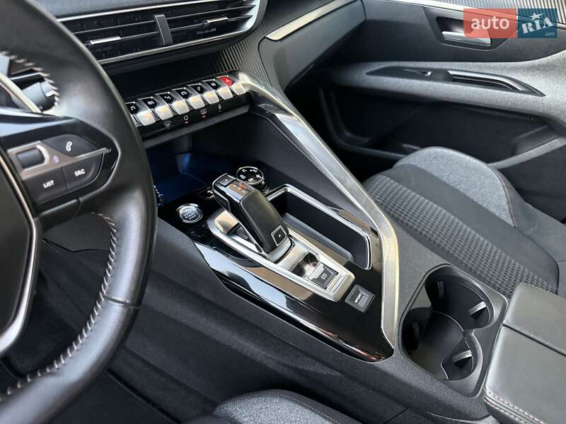 Позашляховик / Кросовер Peugeot 3008 2020 в Стрию