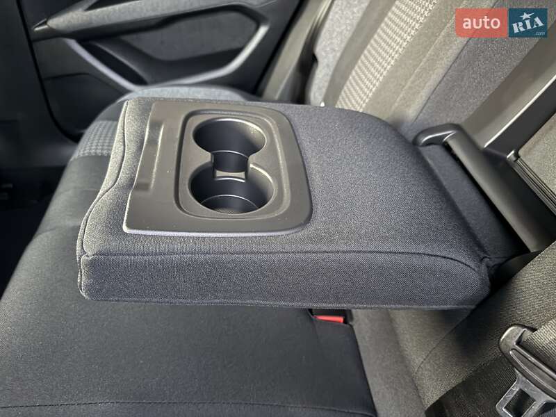 Позашляховик / Кросовер Peugeot 3008 2020 в Стрию