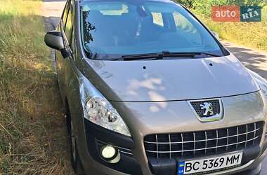 Внедорожник / Кроссовер Peugeot 3008 2013 в Стрые