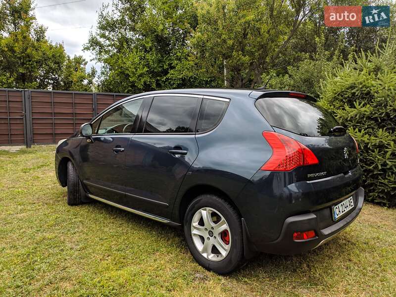 Peugeot 3008 2011