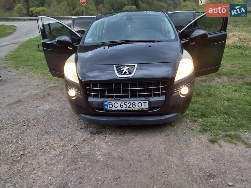 Позашляховик / Кросовер Peugeot 3008 2010 в Сколе