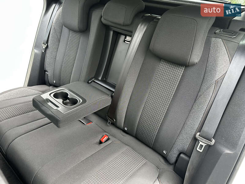 Позашляховик / Кросовер Peugeot 3008 2019 в Лопатині