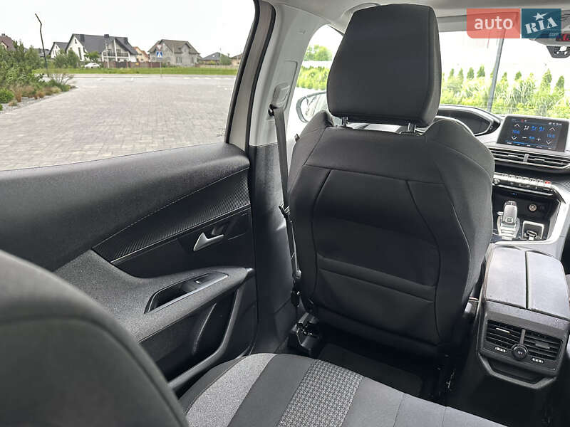 Позашляховик / Кросовер Peugeot 3008 2019 в Лопатині