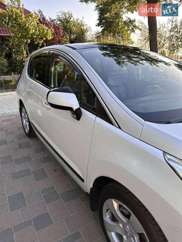 Позашляховик / Кросовер Peugeot 3008 2012 в Миколаєві