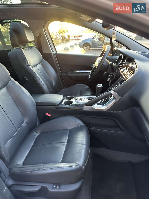 Позашляховик / Кросовер Peugeot 3008 2012 в Миколаєві