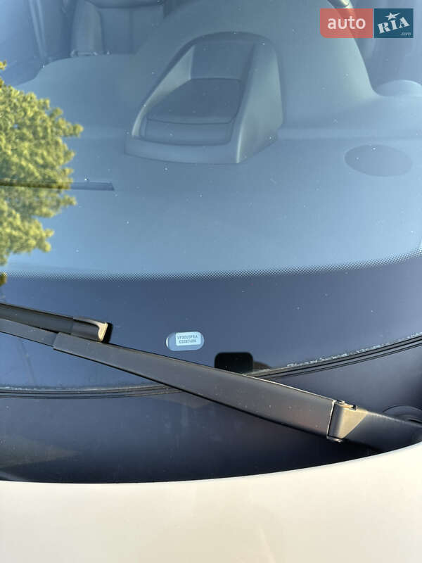 Позашляховик / Кросовер Peugeot 3008 2012 в Миколаєві