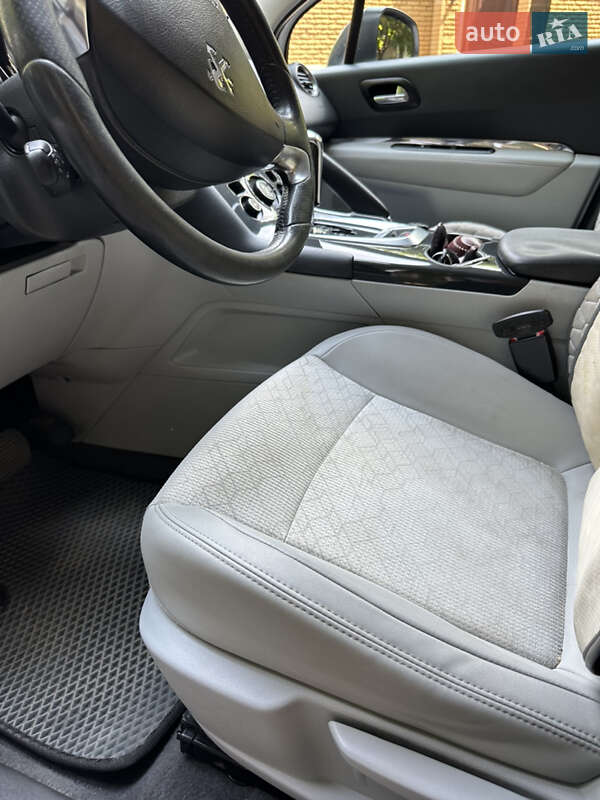 Позашляховик / Кросовер Peugeot 3008 2015 в Запоріжжі