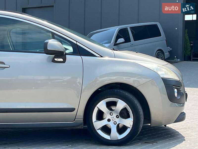 Позашляховик / Кросовер Peugeot 3008 2009 в Львові