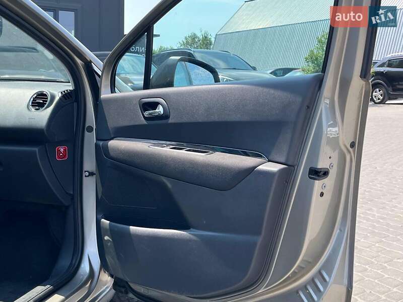 Позашляховик / Кросовер Peugeot 3008 2009 в Львові