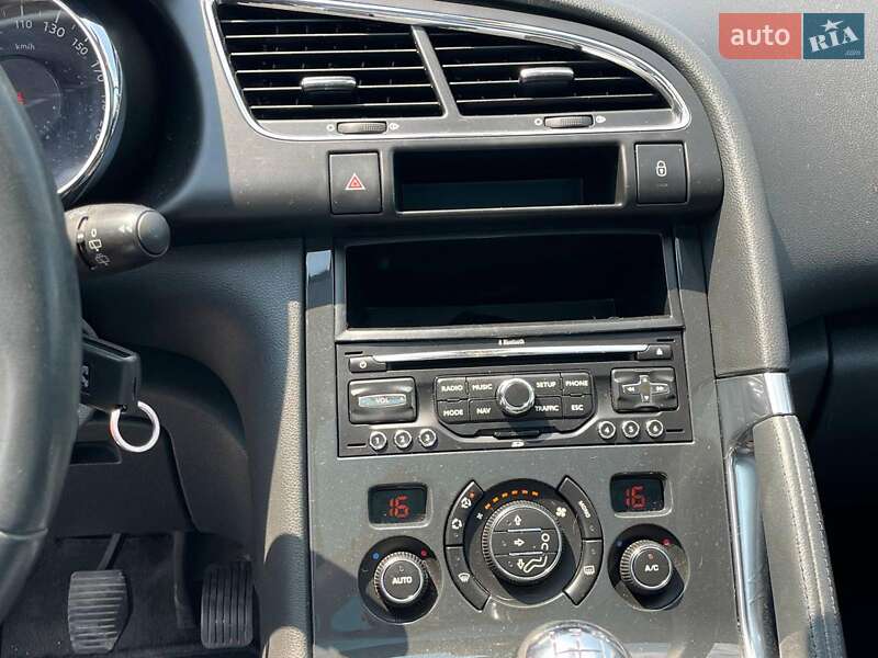 Позашляховик / Кросовер Peugeot 3008 2009 в Львові