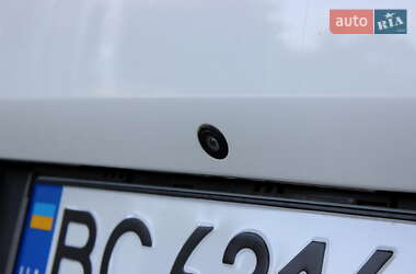 Позашляховик / Кросовер Peugeot 3008 2015 в 