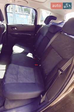 Позашляховик / Кросовер Peugeot 3008 2010 в 
