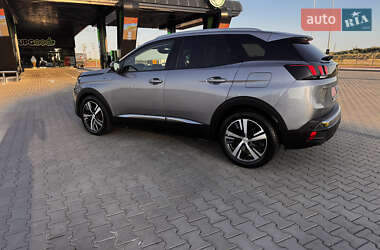 Позашляховик / Кросовер Peugeot 3008 2021 в 