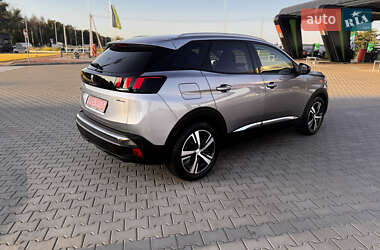 Позашляховик / Кросовер Peugeot 3008 2021 в 