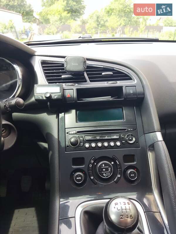 Внедорожник / Кроссовер Peugeot 3008 2010 в Тернополе