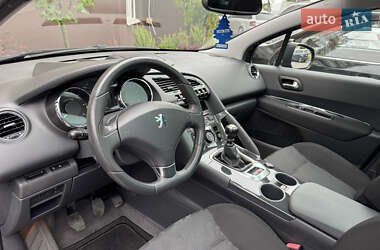Позашляховик / Кросовер Peugeot 3008 2012 в 