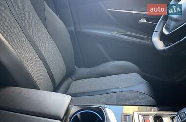 Внедорожник / Кроссовер Peugeot 3008 2020 в 