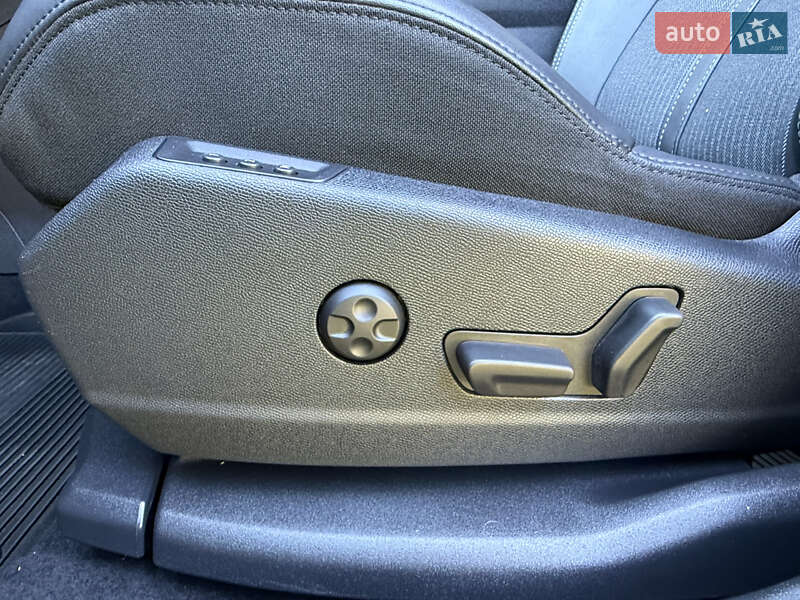 Позашляховик / Кросовер Peugeot 3008 2022 в Трускавці