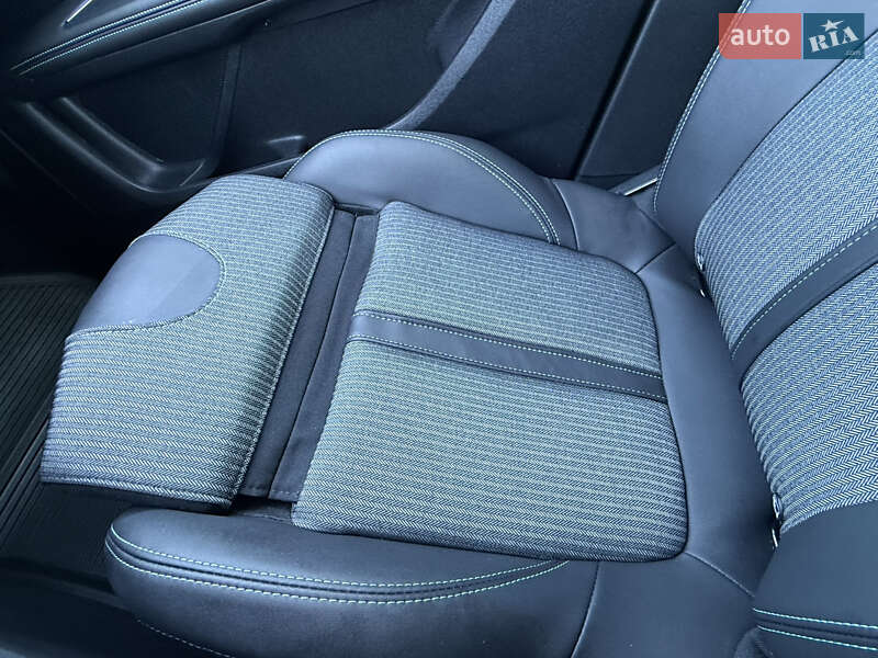 Позашляховик / Кросовер Peugeot 3008 2022 в Трускавці