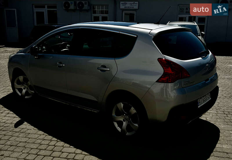 Позашляховик / Кросовер Peugeot 3008 2011 в Львові