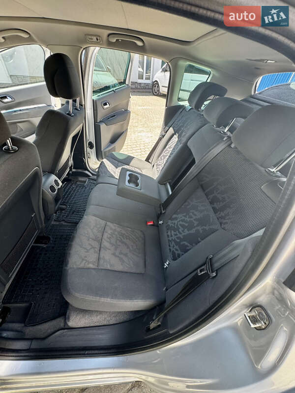Позашляховик / Кросовер Peugeot 3008 2011 в Львові