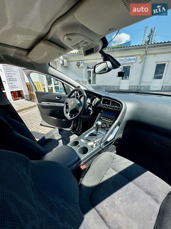 Позашляховик / Кросовер Peugeot 3008 2011 в Львові