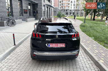 Позашляховик / Кросовер Peugeot 3008 2020 в 