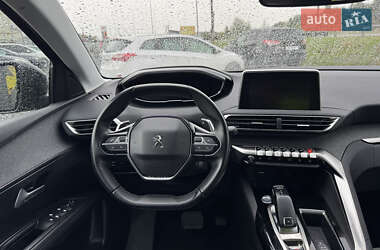 Внедорожник / Кроссовер Peugeot 3008 2020 в 