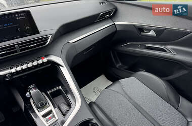 Внедорожник / Кроссовер Peugeot 3008 2020 в 