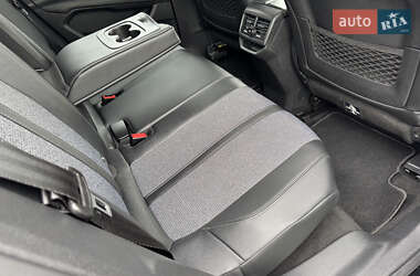 Внедорожник / Кроссовер Peugeot 3008 2020 в 
