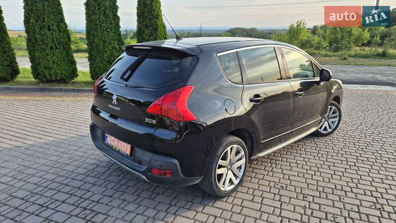 Позашляховик / Кросовер Peugeot 3008 2012 в Львові
