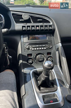 Внедорожник / Кроссовер Peugeot 3008 2011 в 