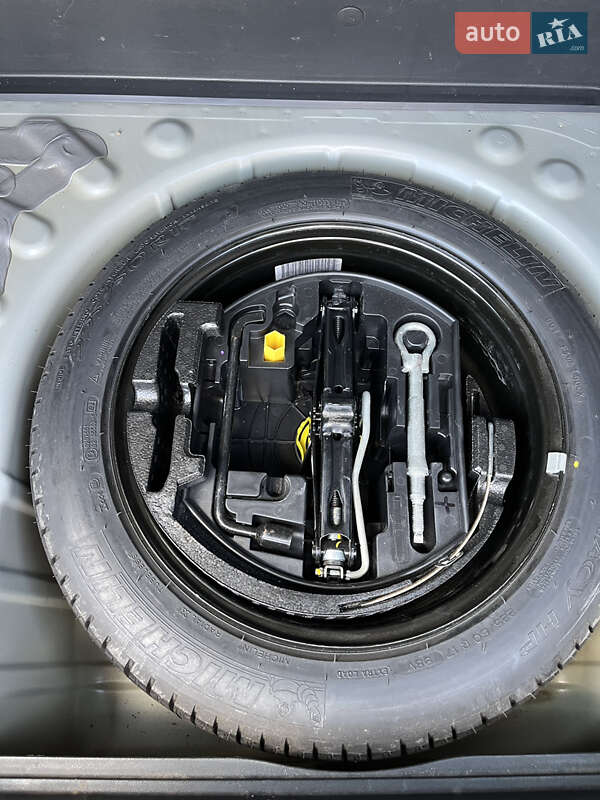 Позашляховик / Кросовер Peugeot 3008 2011 в Зміїві