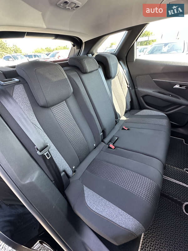Внедорожник / Кроссовер Peugeot 3008 2022 в Ивано-Франковске