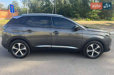 Внедорожник / Кроссовер Peugeot 3008 2021 в 