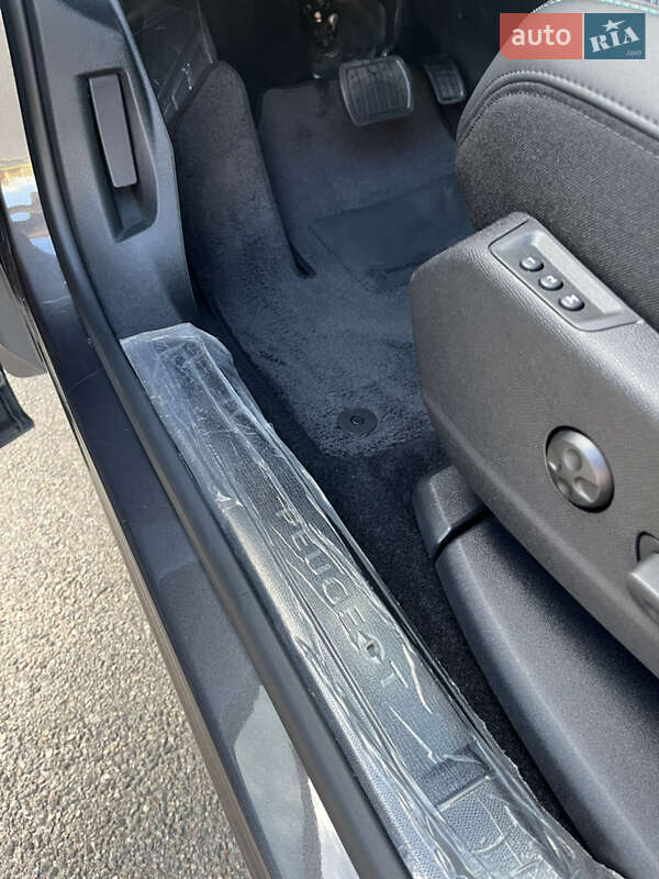 Позашляховик / Кросовер Peugeot 3008 2021 в Кропивницькому