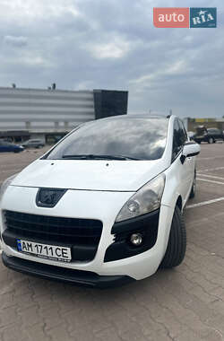 Позашляховик / Кросовер Peugeot 3008 2011 в Житомирі