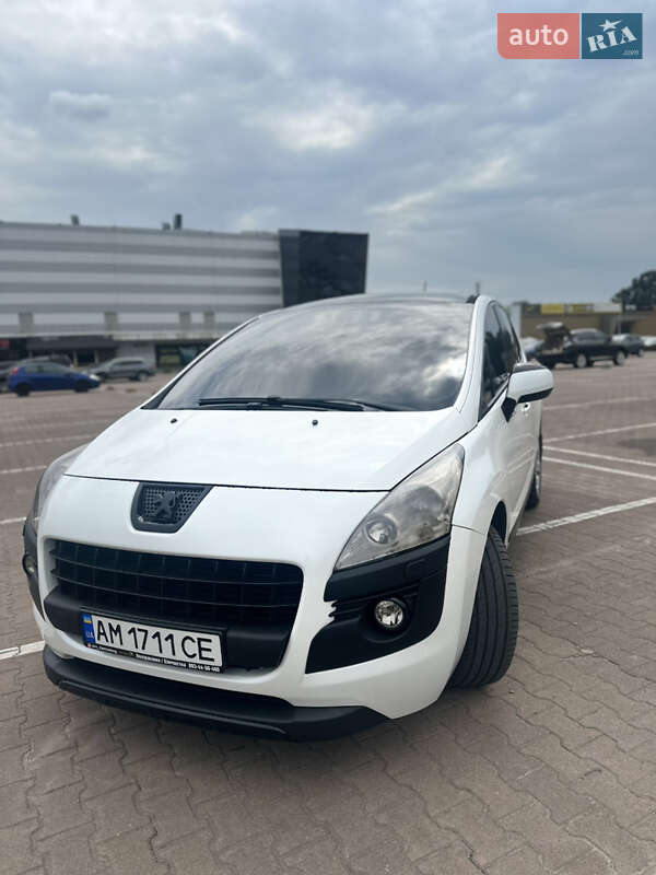 Peugeot 3008 2011