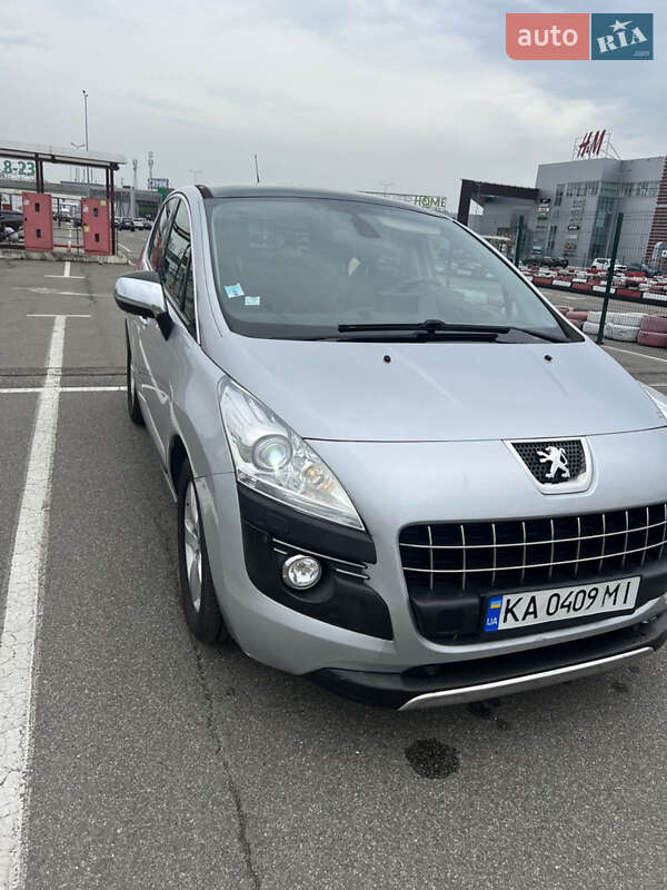 Позашляховик / Кросовер Peugeot 3008 2012 в Києві