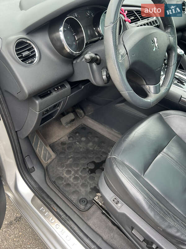 Позашляховик / Кросовер Peugeot 3008 2012 в Києві