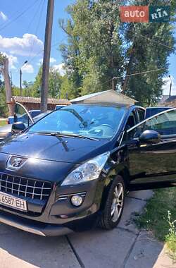 Внедорожник / Кроссовер Peugeot 3008 2012 в Киеве