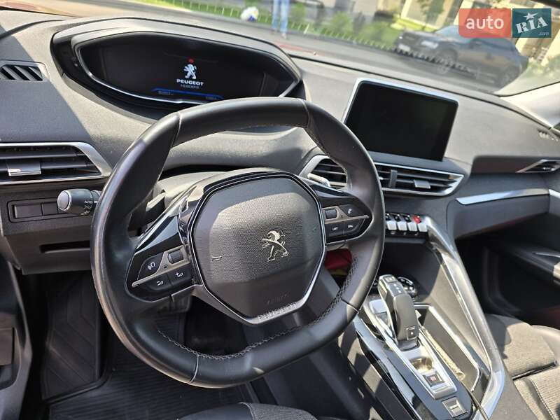 Внедорожник / Кроссовер Peugeot 3008 2017 в Киеве