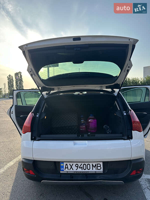 Позашляховик / Кросовер Peugeot 3008 2012 в Харкові