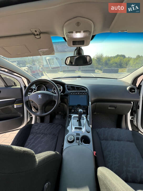 Внедорожник / Кроссовер Peugeot 3008 2011 в Черновцах