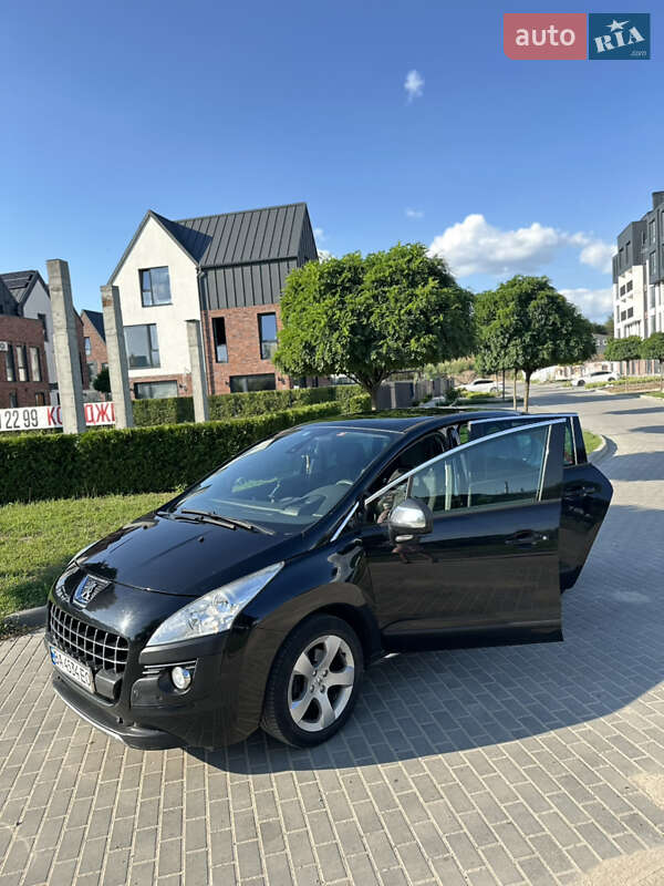 Позашляховик / Кросовер Peugeot 3008 2011 в Умані